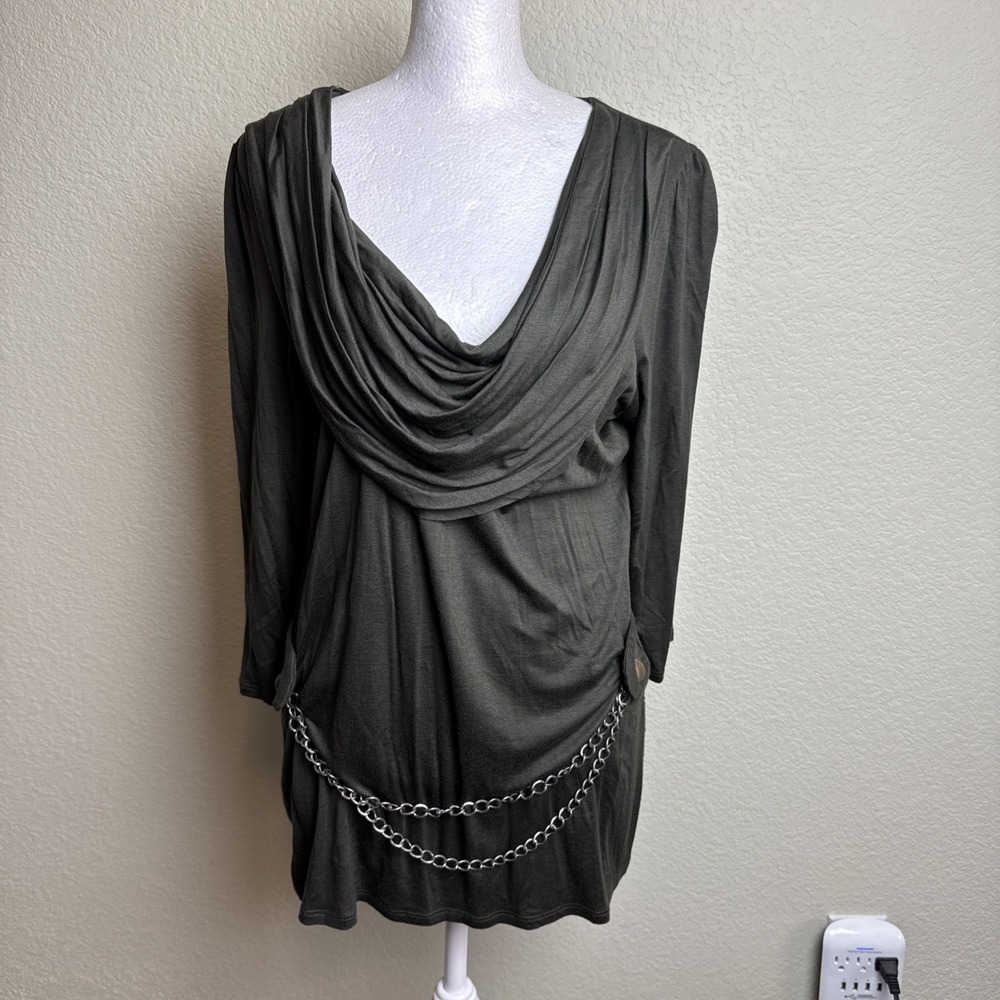 Sejis G Top M Women Green Drape Neck Silver Chain Accent Blouse Tunic 3/4 Sleeve